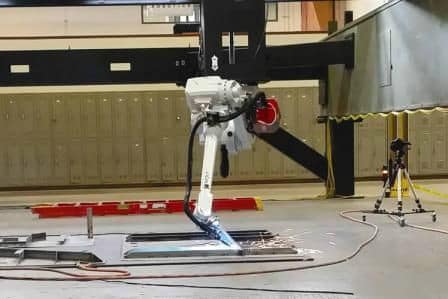 SSI联手Wolf Robotics研制船舶焊接机器人