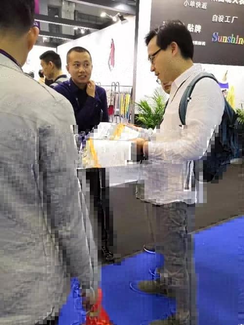 丽晶云供应链亮相深圳国际服装供应链博览会