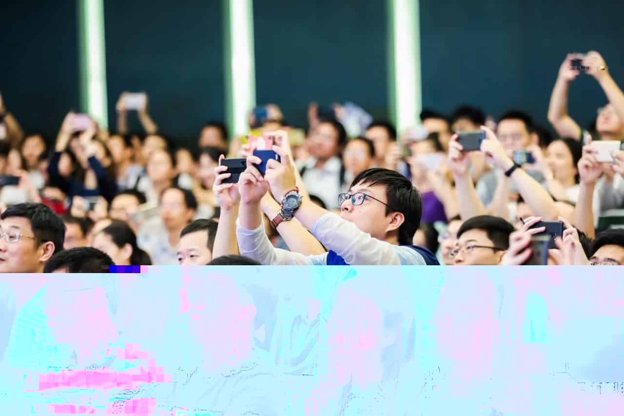 WAIC全球AI最强阵容，达观携手海内外大咖“理解语言，拥抱智能”