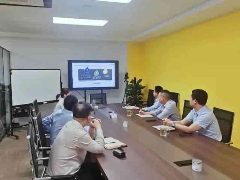 热烈欢迎宁波市经信局领导莅临我司走访调研