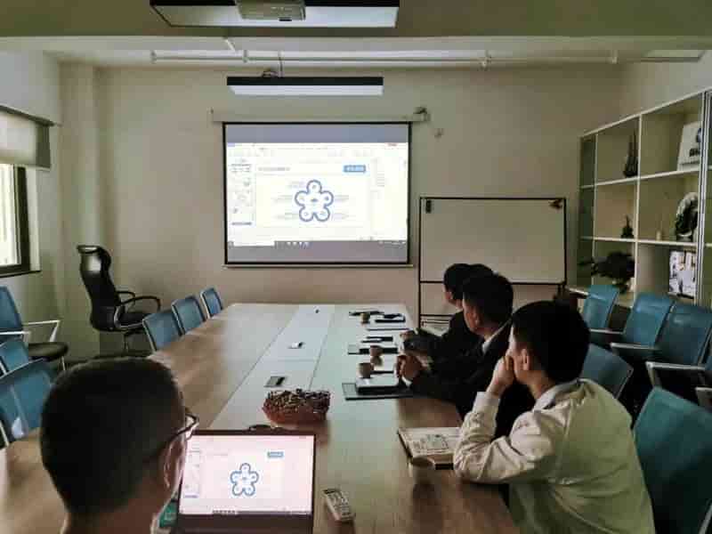 中远海运集团旗下广裕码头总经理杨炎龙一行莅临货运江湖参观交流